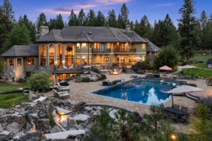 Seasonal maintenance has done in Spokane luxury home by Clean Gurad Contracting